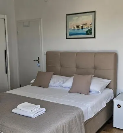 Couette-café Antruzo *