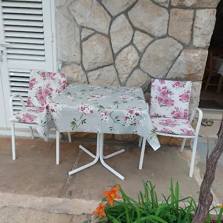 Couette-café Antruzo